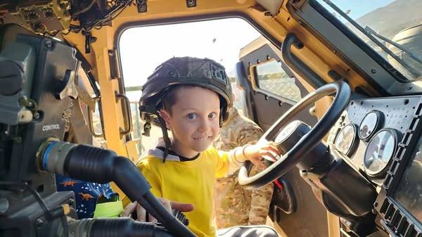 Ministarstvo odbrane i Vojska Crne Gore nastavljaju sa aktivnostima koje doprinose promociji vojnog poziva kroz direktnu komunikaciju sa mladima. 